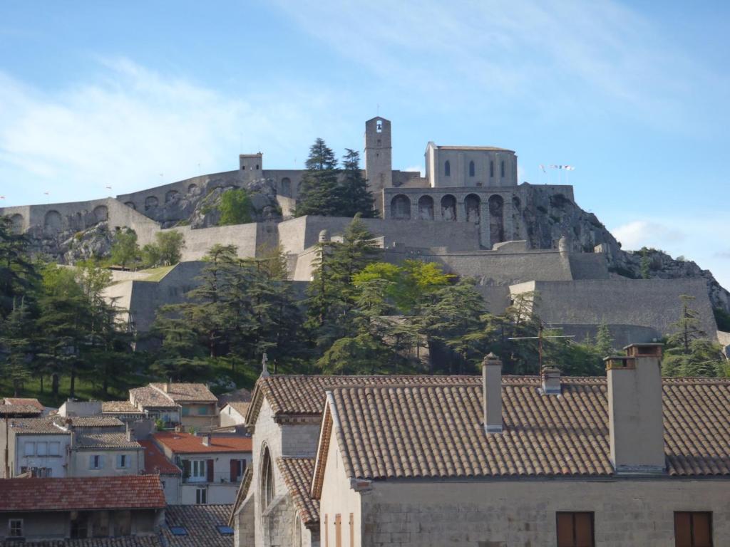 Grand Hotel Du Cours Sisteron Zimmer foto